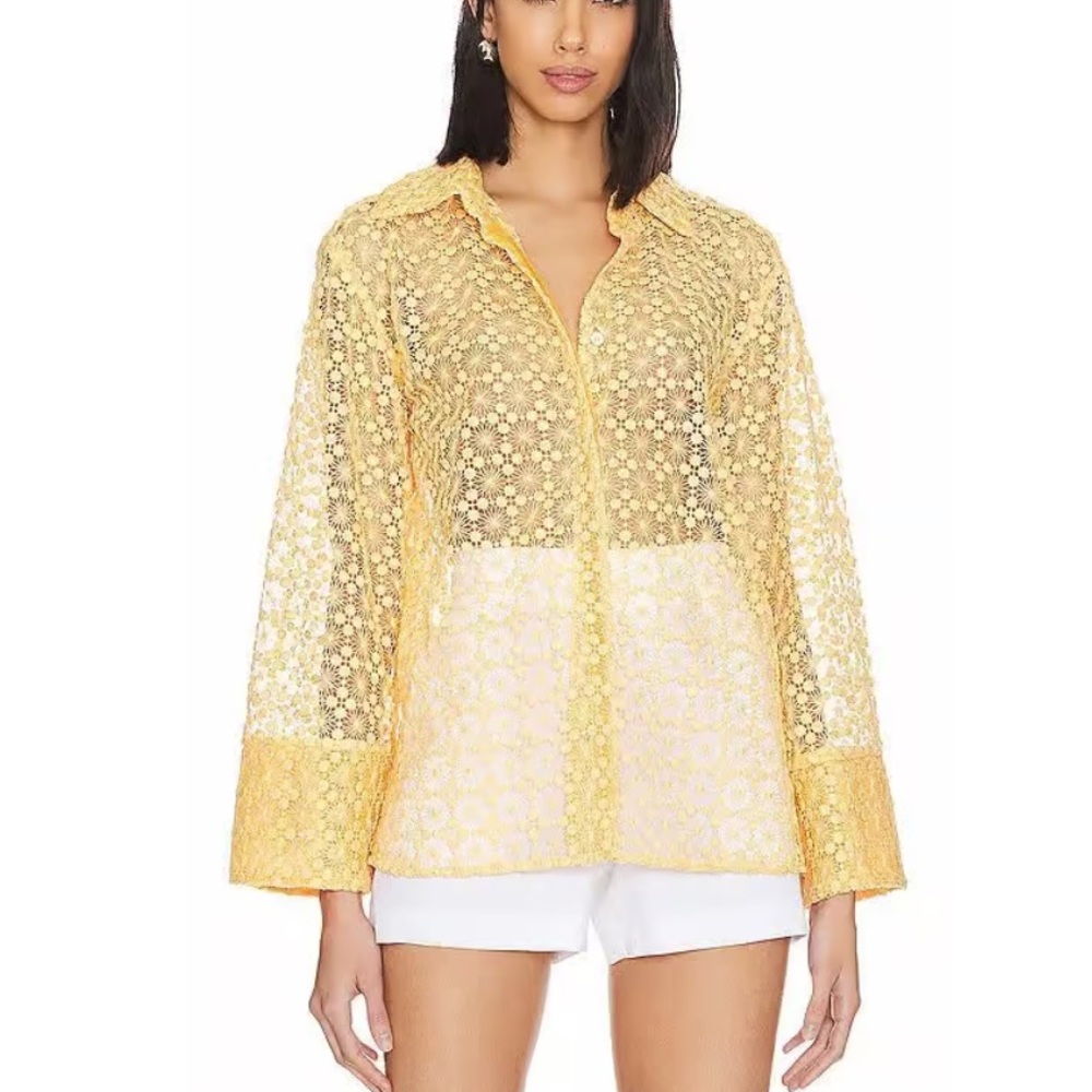 EUC L’academie alise lace split sleeve top Size XXS